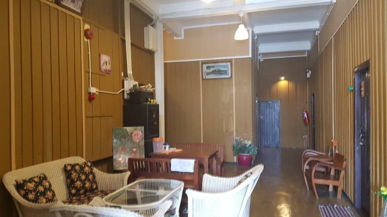 The Midtown Hotel And Cafe Trang Exterior photo